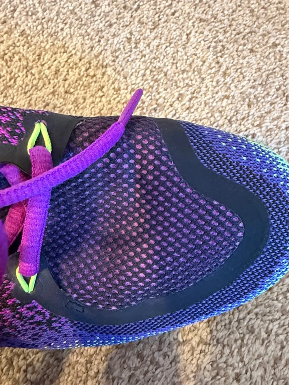 Nike FREE Running Sneaker, 8